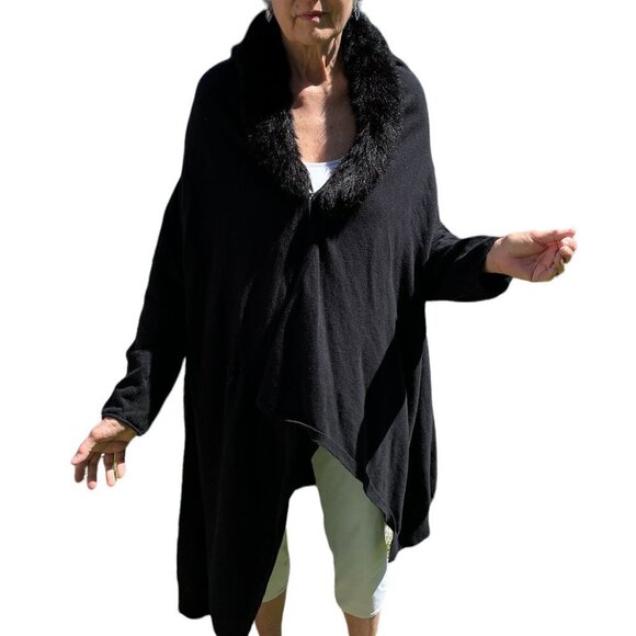 Pamela McCoy Black Wrap Cardigan Wool Blend Mob Wife Faux Fur Collar Size 1X - Picture 2 of 6